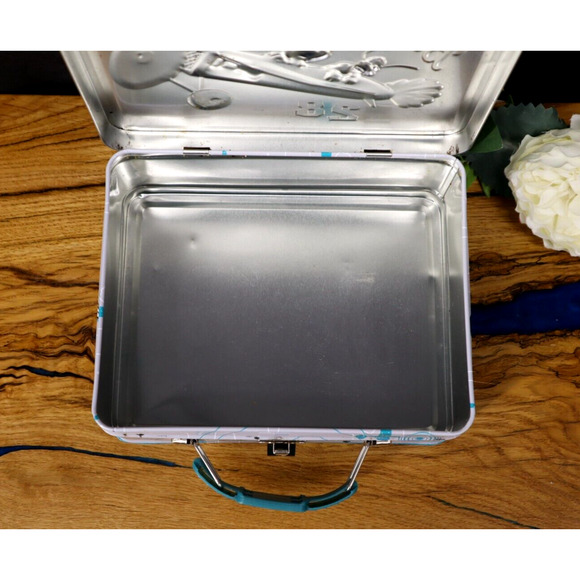 Mickey Mouse Metal Lunch Box Blue Sky Buddies Mickey Flight Academy 2011 Disney - Picture 5 of 8